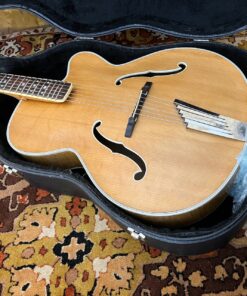 Vintage 1958 Hofner President Natural Acoustic Archtop Guitar
