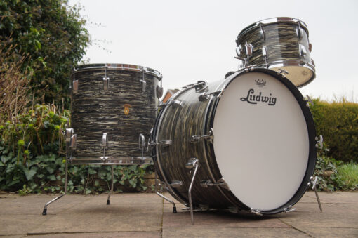 Vintage 1963 Ludwig Super Classic Black Oyster Pearl Drum Kit