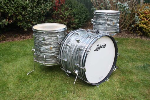 Vintage 1969 Ludwig Super Classic Blue Oyster Pearl Drum Kit