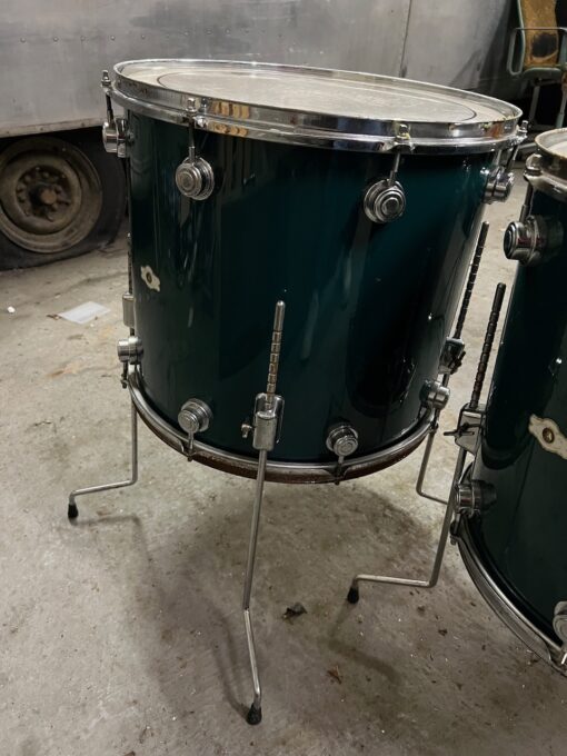 Vintage 1970s Camco USA LA 4 Piece 22 18 16 13 Green Drum Kit