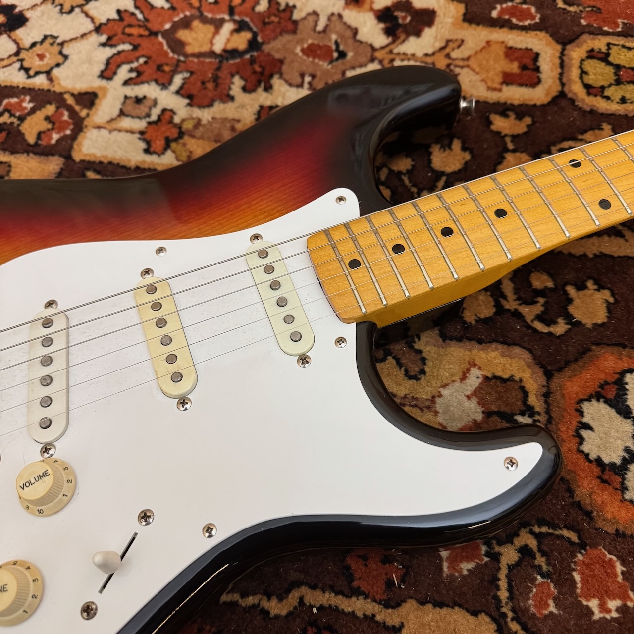 Vintage 1981 Tokai Springy Sound Sunburst Maple Stratocaster Guitar Vintage 1981 Tokai Springy Sound Sunburst Maple Stratocaster Guitar