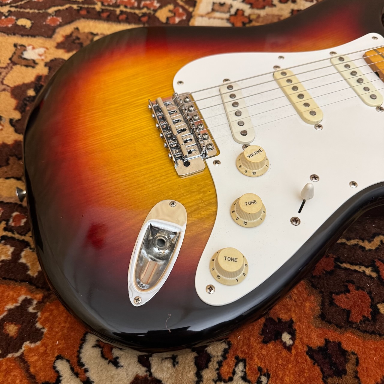 Vintage 1981 Tokai Springy Sound Sunburst Maple Stratocaster Guitar Vintage 1981 Tokai Springy Sound Sunburst Maple Stratocaster Guitar