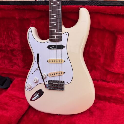 Vintage 1987 Fender Squier Stratocaster Japan White Left Stratocaster Guitar