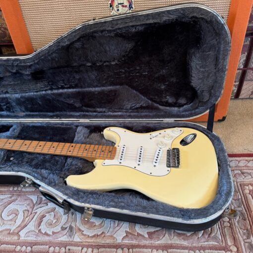 Vintage 1997 Fender Stratocaster California Series Olympic White Guitar