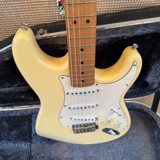 Vintage 1997 Fender Stratocaster California Series Olympic White Guitar