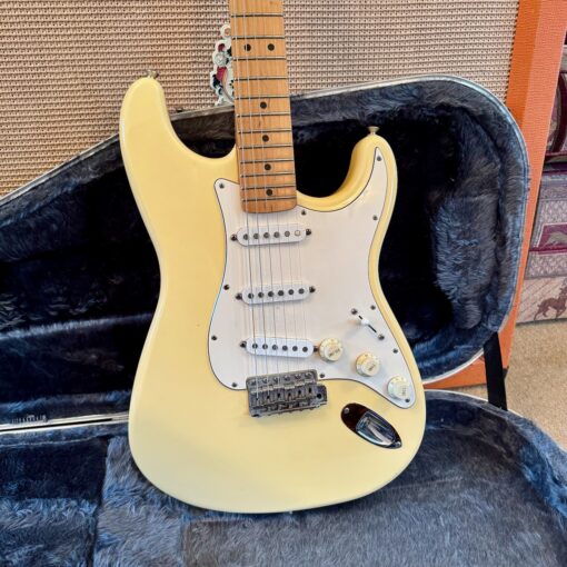Vintage 1997 Fender Stratocaster California Series Olympic White Guitar