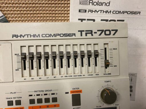 Vintage Roland TR707 Drum Machine Rhythm Composer Synthesizer